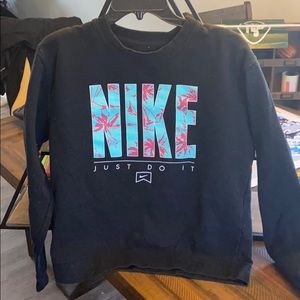 Black Nike Crewneck Sweatshirt